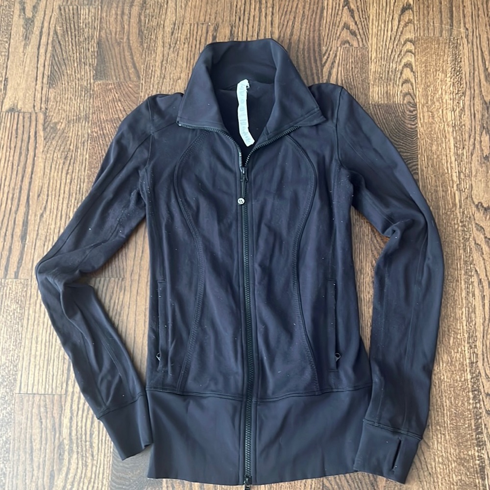 Lululemon light jacket size 4